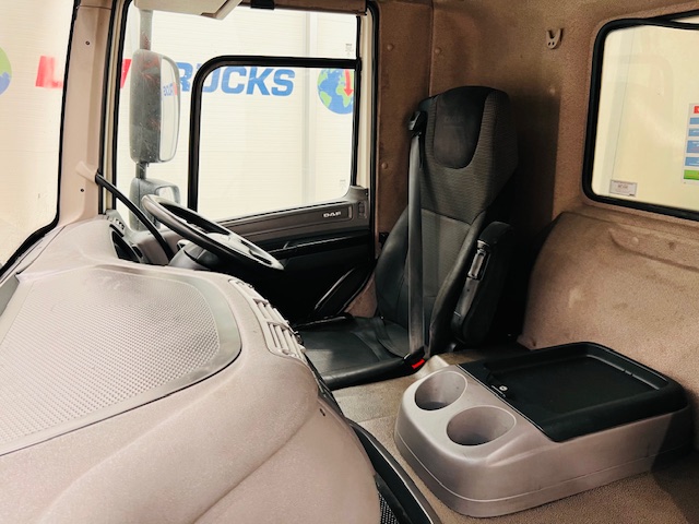 DAF CF 330 6×2 Rear Lift Fridge Box