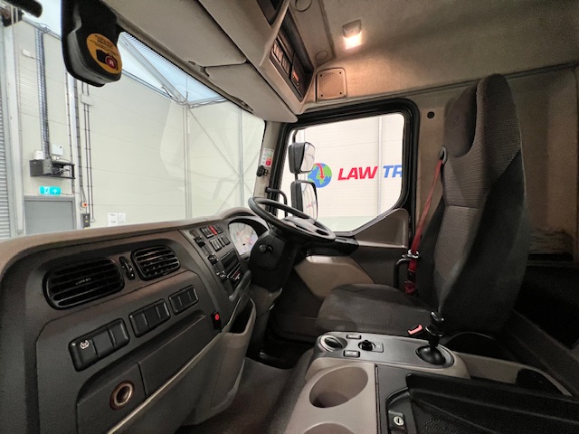 DAF LF 260 4×2 Rest Cab Tractor Unit