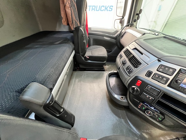 DAF XF 480 6×2 Midlift Tractor Unit