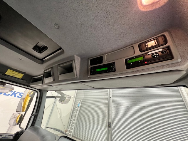 Mercedes Axor 2529 Rear Lift Brick Grab Manual