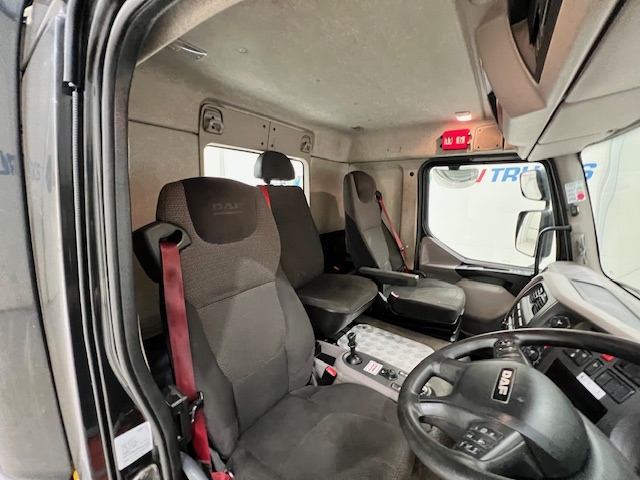 DAF LF 260 4×2 Rest Cab Tractor Unit