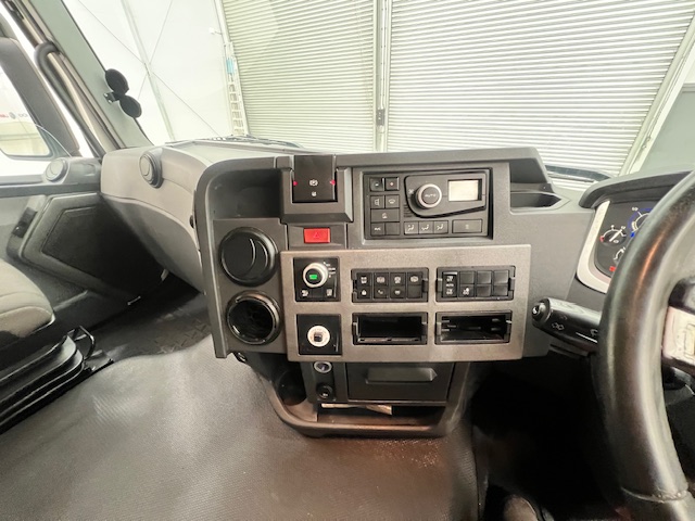 Renault T480 6×2 Midlift Tractor Unit