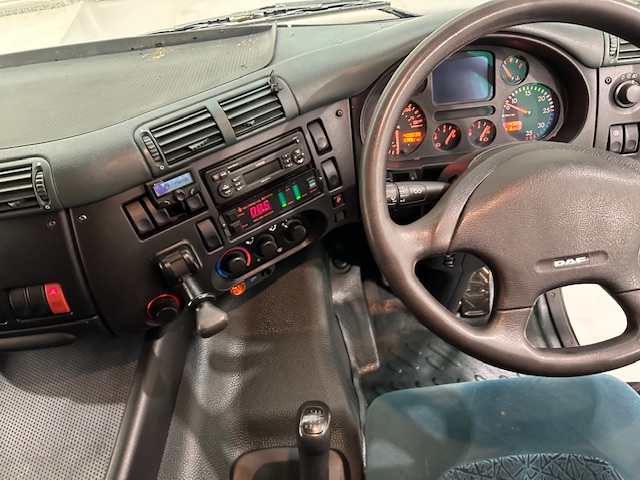 DAF CF65 220 Sleeper Cab Curtainsider Manual