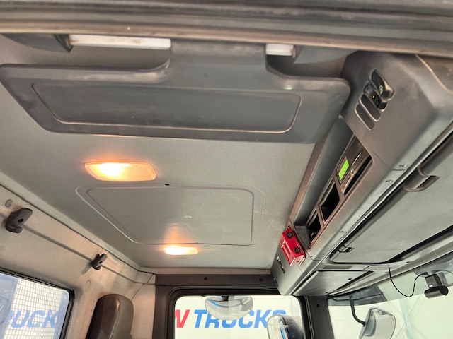 Scania P280 6×2 Rear Lift Dropside Brick Grab
