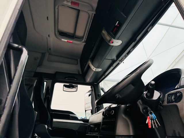 MAN TGX 26.440 6×2 Midlift Tractor Unit