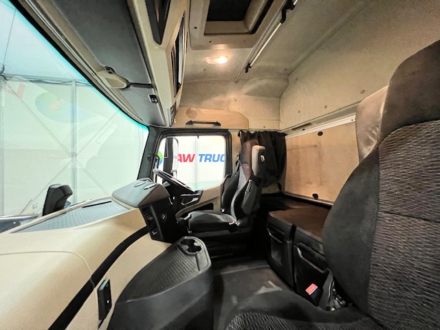 Mercedes Actros 2545 6×2 Midlift Tractor Unit
