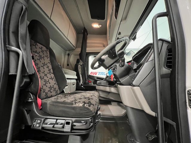 Scania R450 6×2 Midlift Highline Tractor Unit