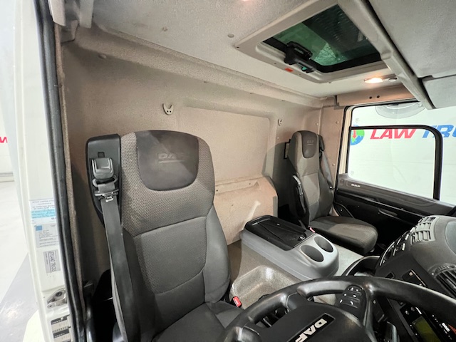 DAF CF 260 4×2 Day Cab Fridge Box