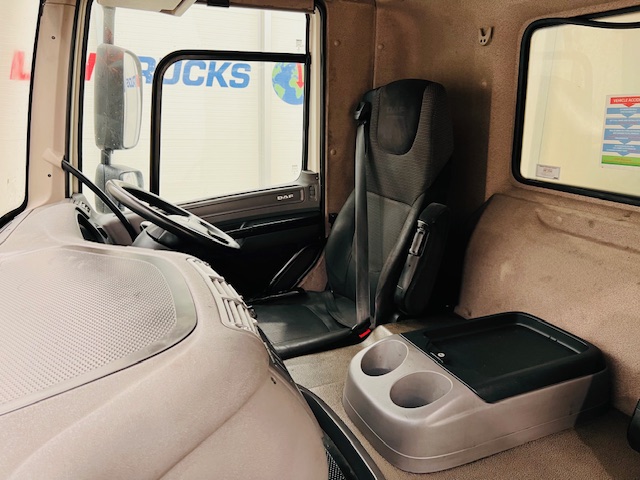 DAF CF 330 6×2 Rear Lift Fridge Box