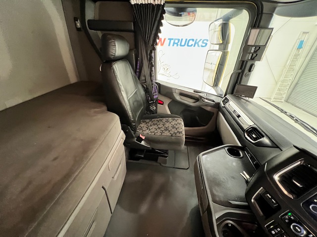 Scania S450 6×2 Midlift Highline Tractor Unit
