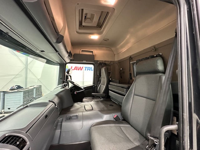 Scania P280 4×2 Sleeper Cab Box Van