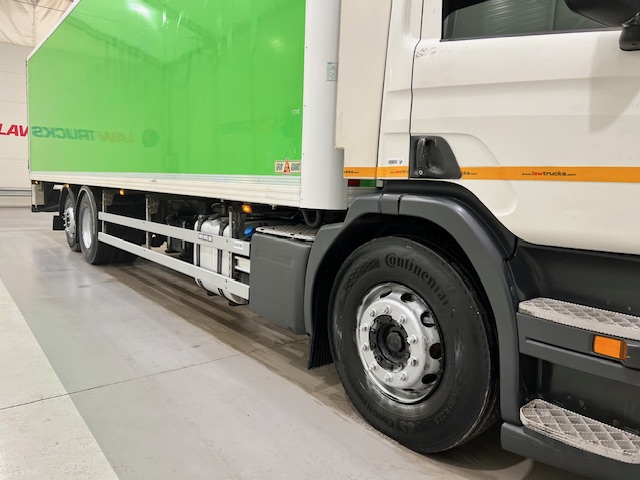 Scania P280 6×2 Rear Lift Day Cab Fridge Box