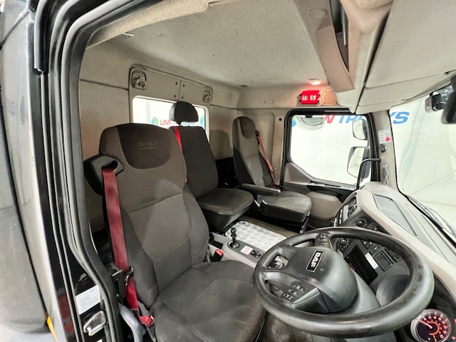 DAF LF 260 4×2 Rest Cab Tractor Unit