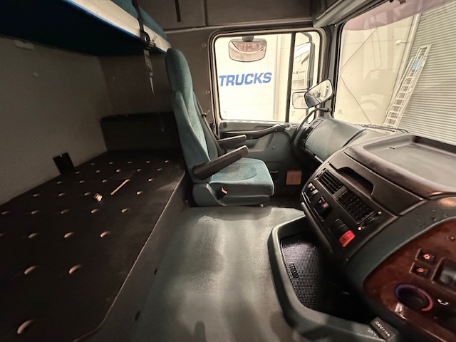 DAF XF95 430 4×2 Tractor Unit Manual