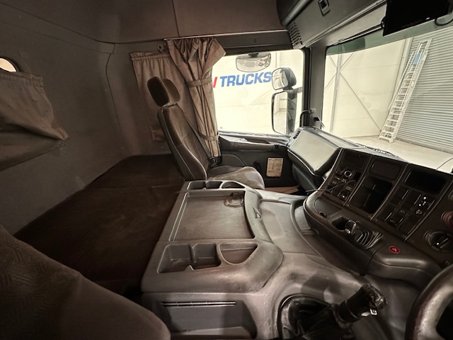 Scania P94 230 Sleeper Cab Curtainsider
