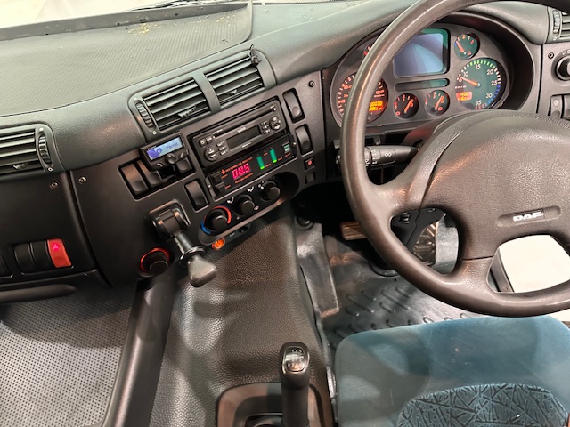 DAF CF65 220 Sleeper Cab Curtainsider Manual