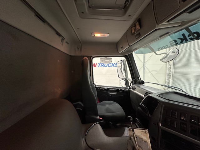 Volvo FM 330 6×4 Day Cab Cement Mixer