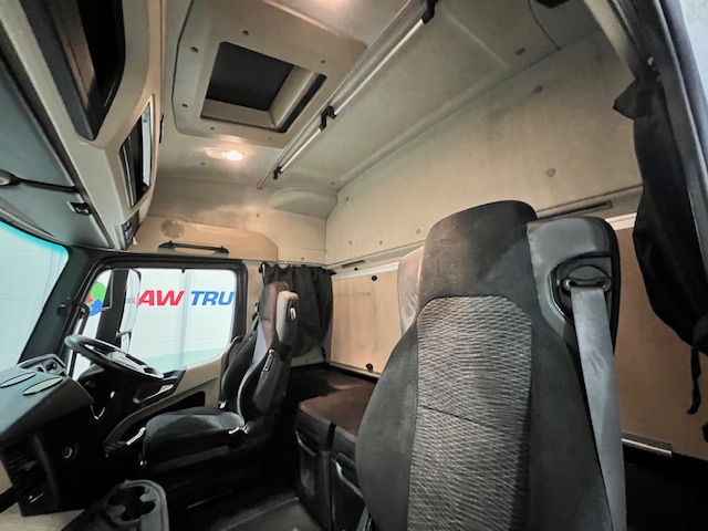 Mercedes Actros 2545 6×2 Midlift Tractor Unit