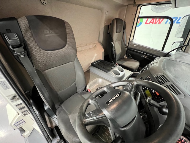 DAF CF 260 4×2 Day Cab Fridge Box