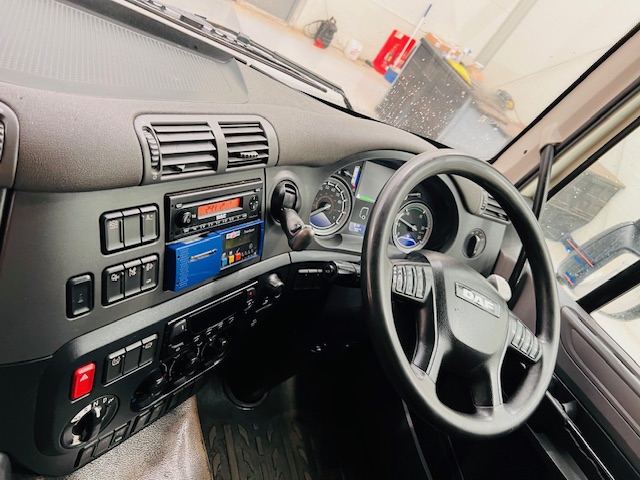 DAF CF 330 6×2 Rear Lift Fridge Box