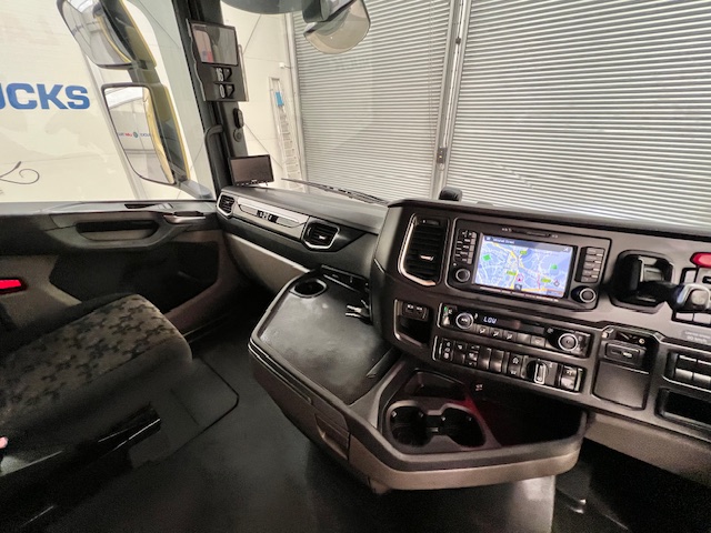 Scania S450 6×2 Midlift Highline Tractor Unit