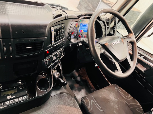 Iveco Stralis 310 AT 6×2 Fridge Box