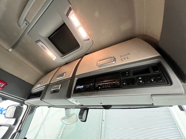Renault T480 6×2 Midlift Tractor Unit