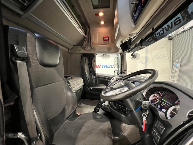 DAF XF 510 6×2 Midlift Tractor Unit Manual
