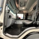 Scania P250 4×2 Sleeper Cab Fridge Box - thumbnail