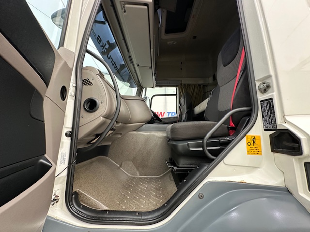 DAF CF85 460 6×2 Midlift Tractor Unit