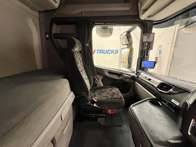 Scania S450 6×2 Midlift Highline Tractor Unit