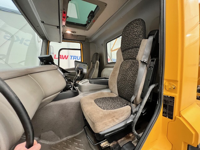 DAF CF75 310 6×4 Day Cab Gritter