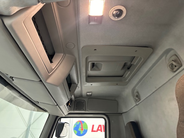 Volvo FL 240 4×2 Day Cab Box Van