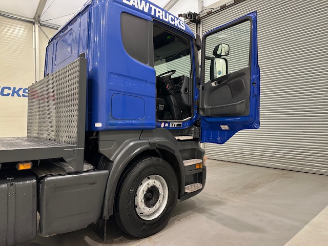 Scania R420 6×2 Rear Lift Brick Grab Drawbar