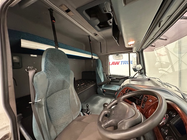 DAF XF95 430 4×2 Tractor Unit Manual