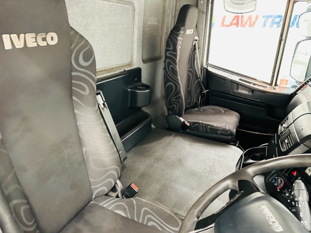Iveco Stralis 310 AT 6×2 Box Van