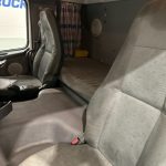 Volvo FM 300 6×2 Sleeper Cab Curtainsider - thumbnail