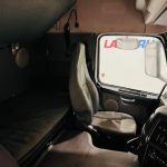 Volvo FM9 260 10 Tyre Sleeper Cab Curtainsider - thumbnail