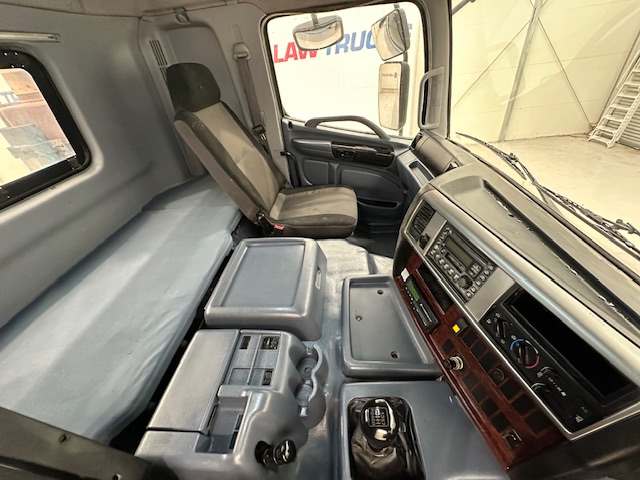 Hino 700 4123 8×4 Cement Mixer