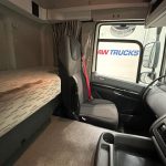DAF CF 330 6×2 Rear Lift Sleeper Cab Curtainsider - thumbnail