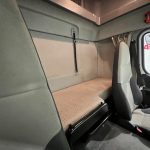 Renault Midlum 190 Sleeper Cab Box Van - thumbnail