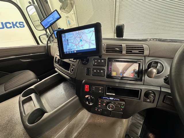 DAF CF 450 6×2 Space Cab Tractor Unit