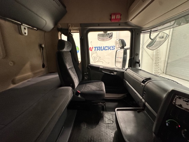 Scania R480 6×2 Midlift Tractor Unit Manual