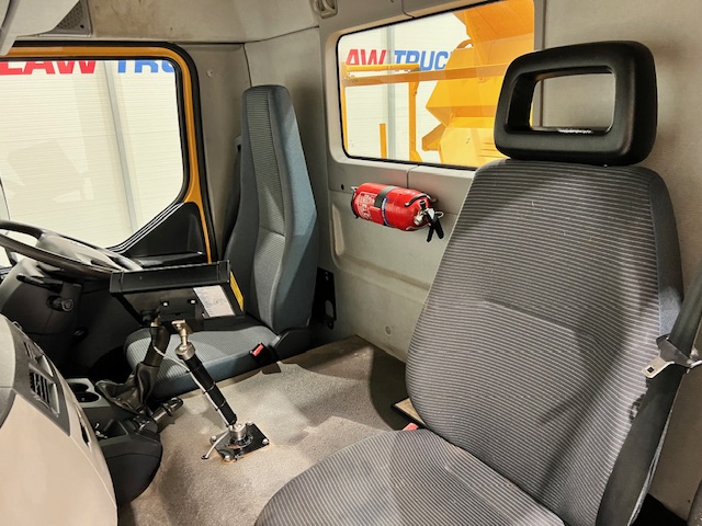 Volvo FE 240 4×2 Day Cab Gritter