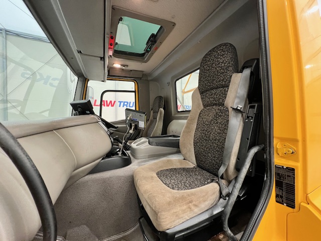 DAF CF75 310 6×4 Day Cab Gritter