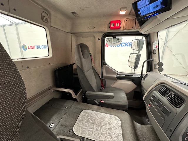 DAF LF 260 4×2 Rest Cab Tractor Unit
