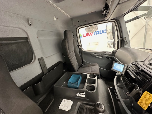 Mercedes Axor 1824 Day Cab Box Van