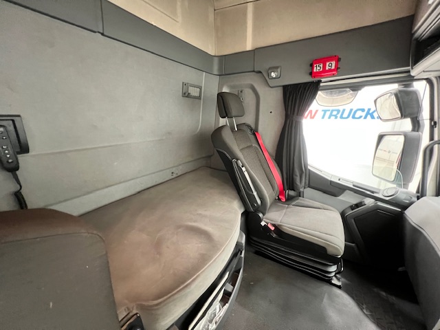 Renault T480 6×2 Midlift Tractor Unit