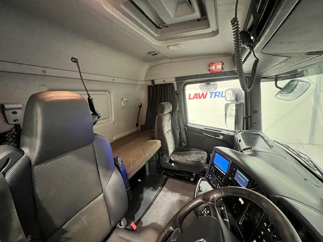 Scania R410 8×4 Sleeper Cab Bulk Tipper