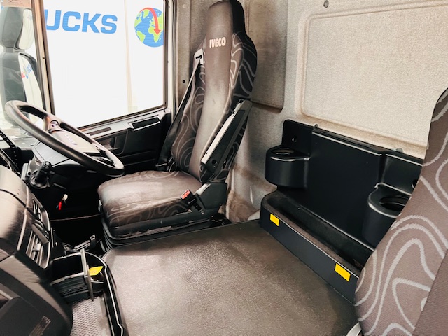 Iveco Stralis 310 AT Euro 6 6×2 Box Van